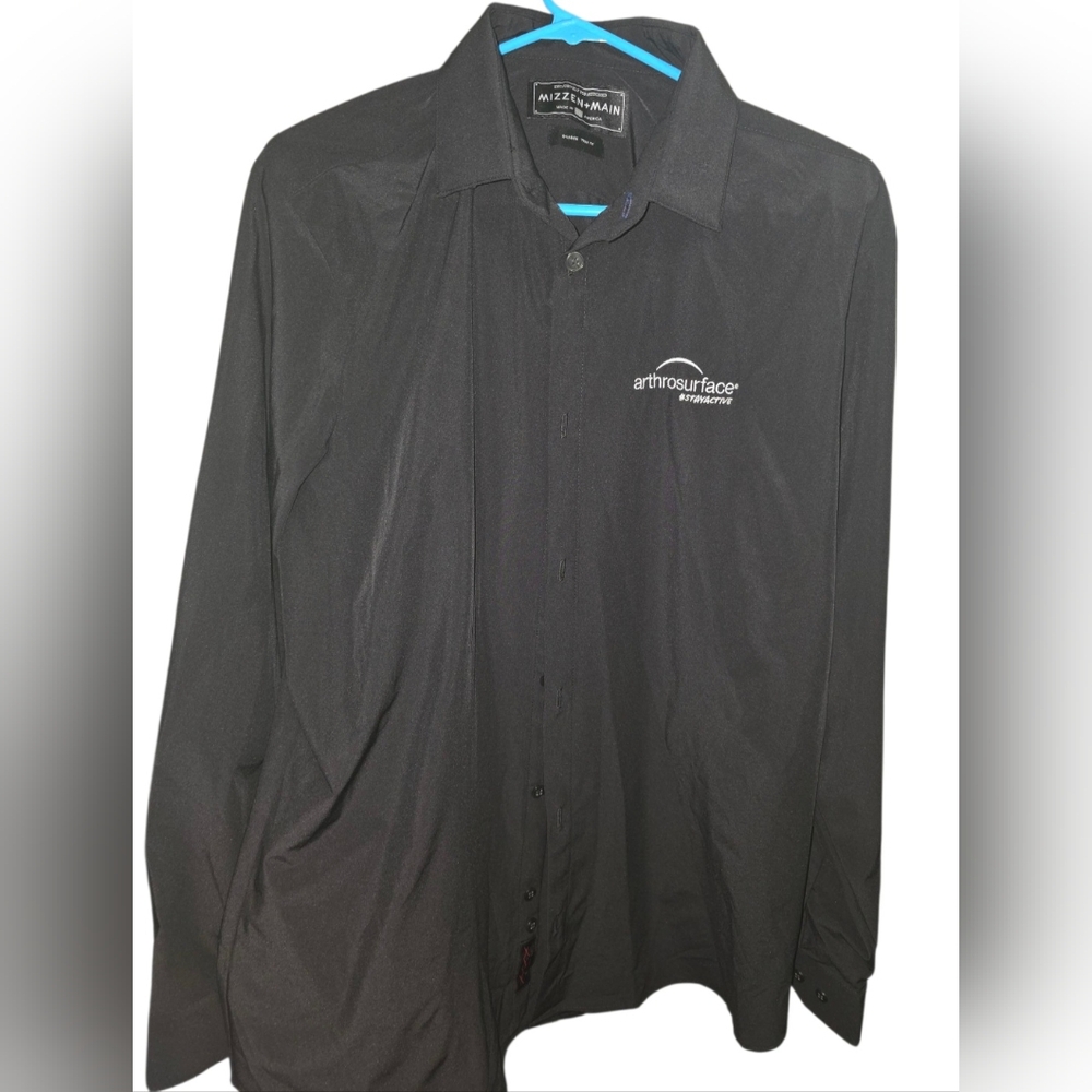Mizzen Main Men Shirt‎ XL Solid Black Arthrosurface Stay Active Logo Trim Fit